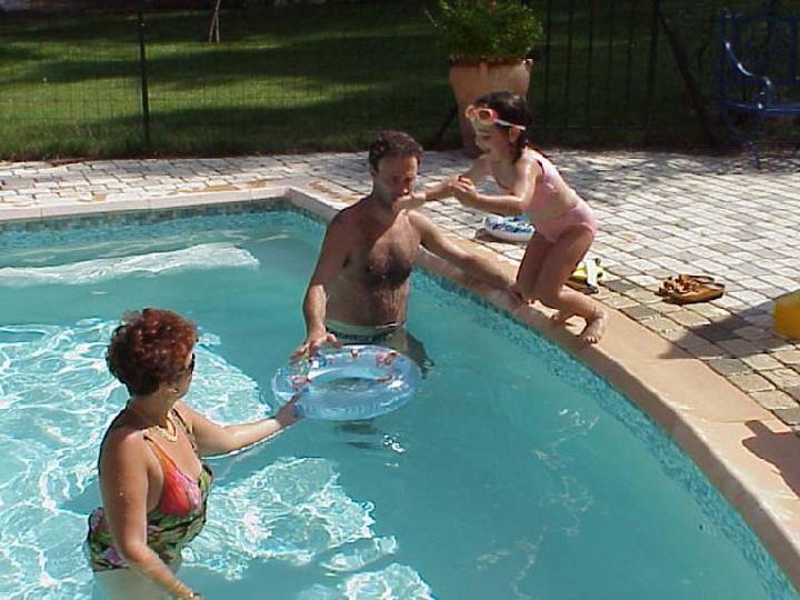1999-08-011.JPG
