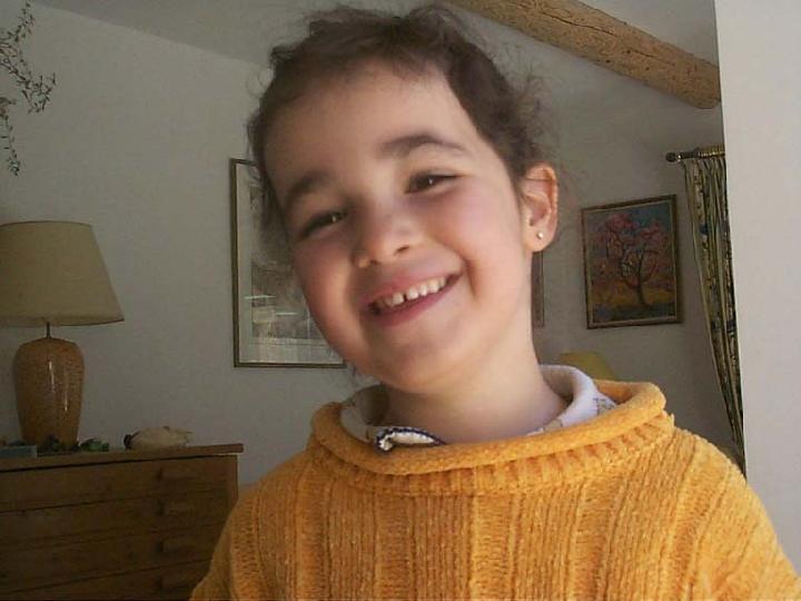 2000-04-001.JPG