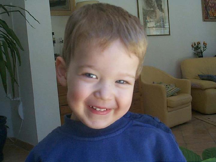 2000-04-007.JPG
