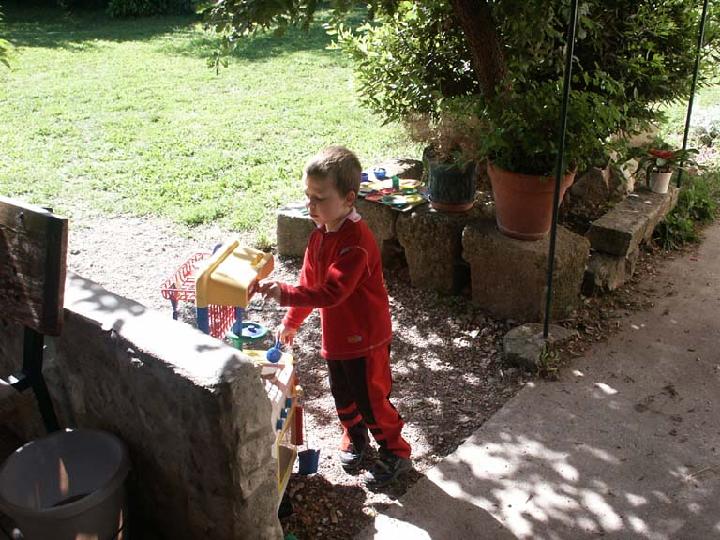 2002-05-017.jpg