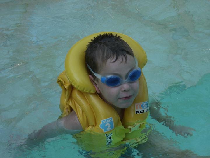 2002-08-013.jpg
