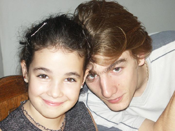 2002-09-8-ans-nous-001.jpg - DCF 1.0