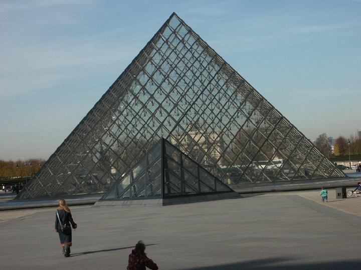 2002-10-036.jpg