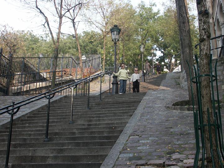 2002-10-044.jpg