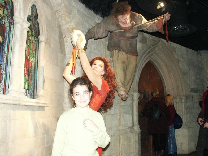 2002-10-050.jpg