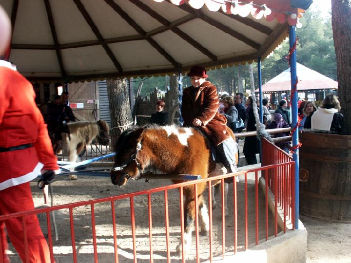 2002-12-006.jpg