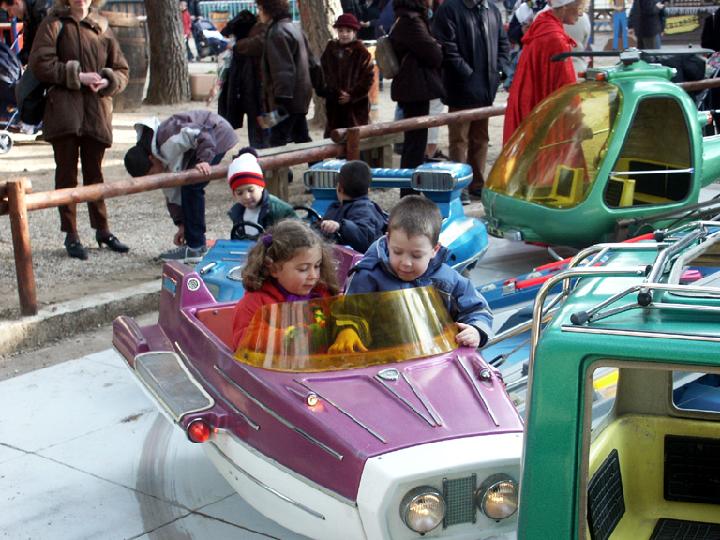 2002-12-008.jpg