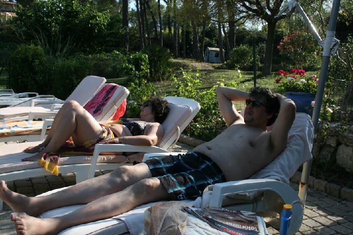 051.JPG
